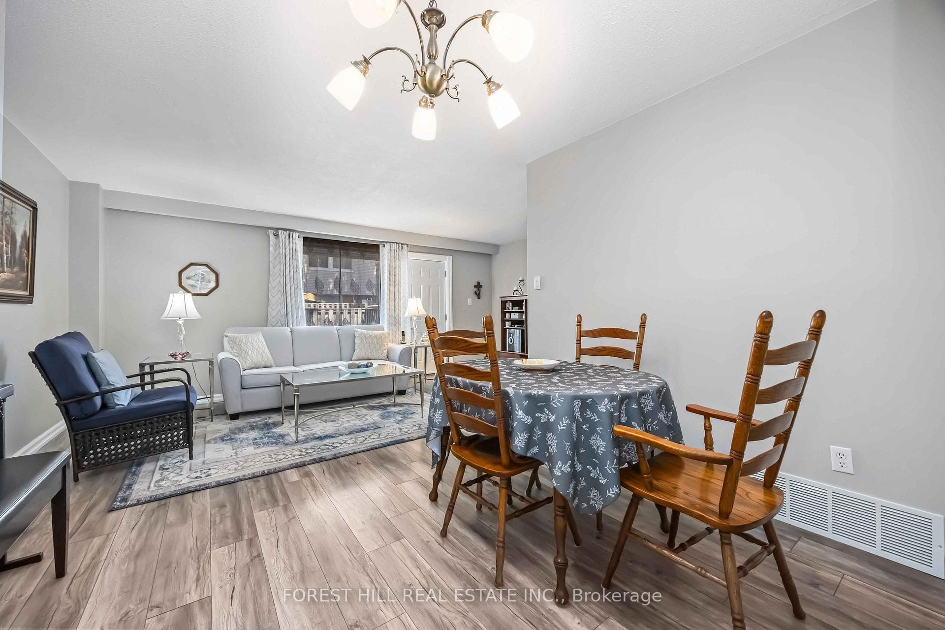 435 Silverstone Drive Unit 22 photo 15