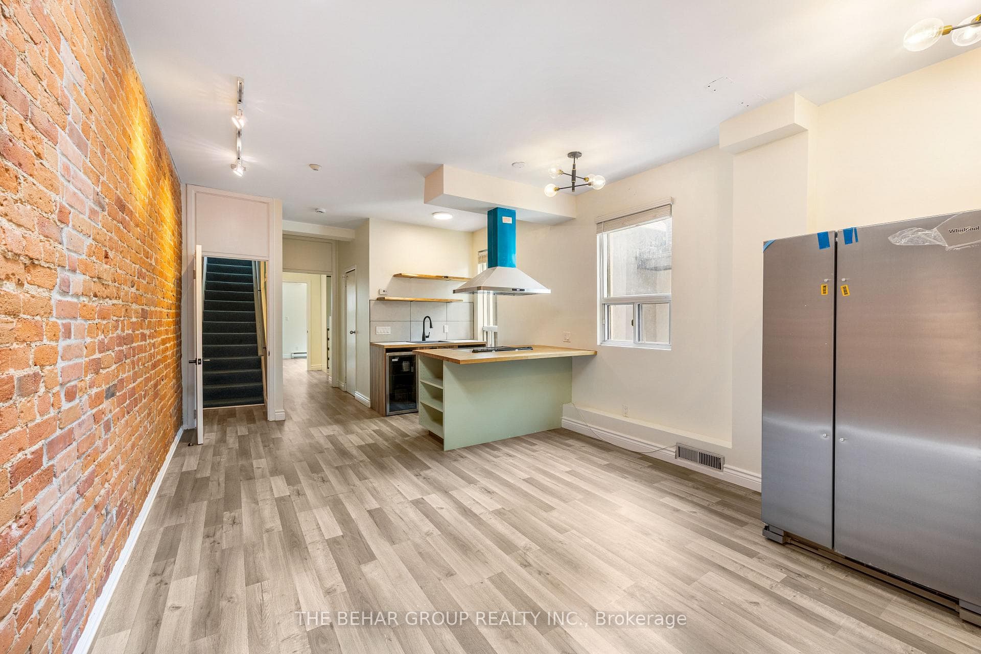 18 Dupont Street Unit 3 photo 3