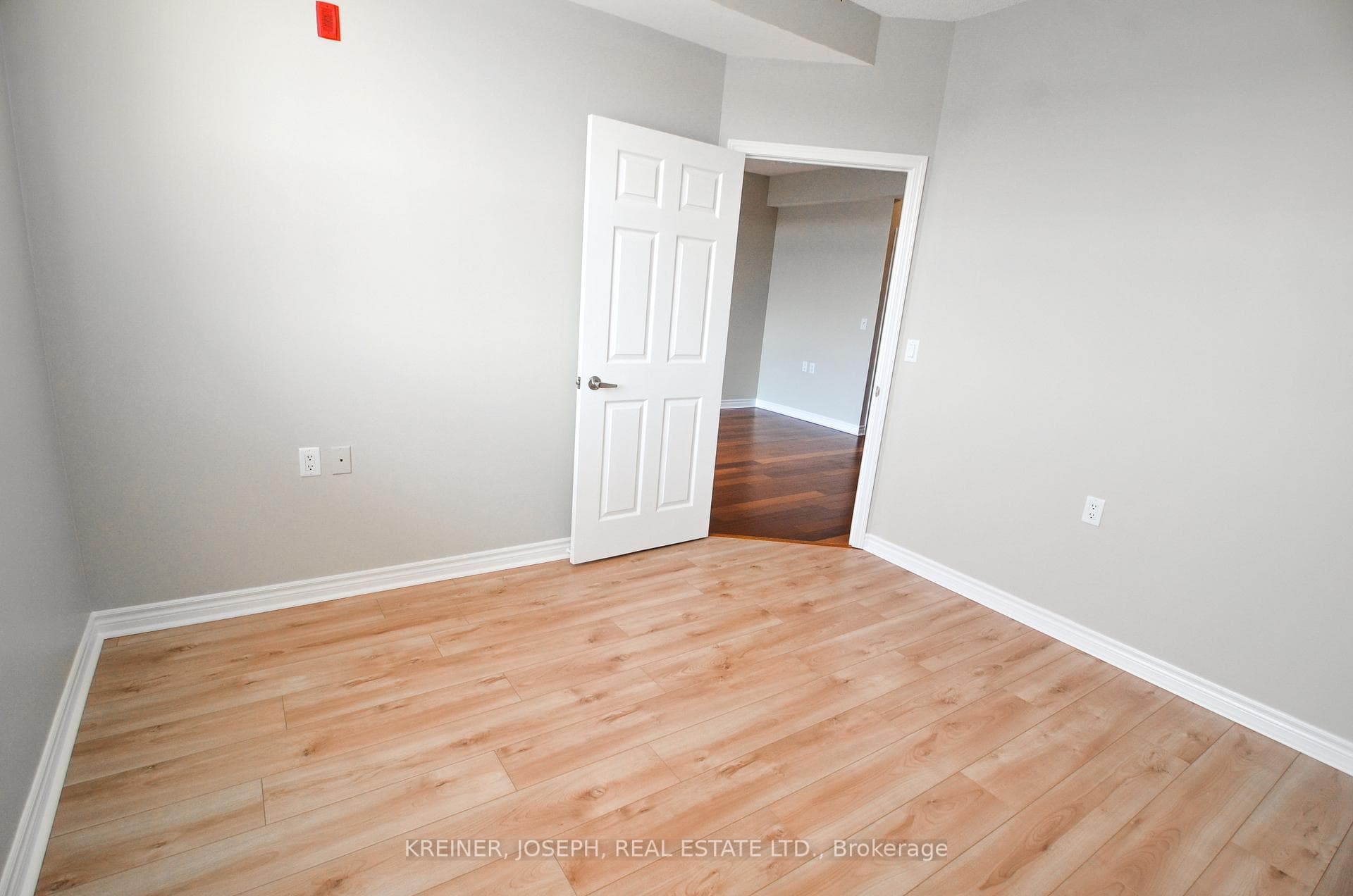 15450 Yonge Street Unit 404 photo 14