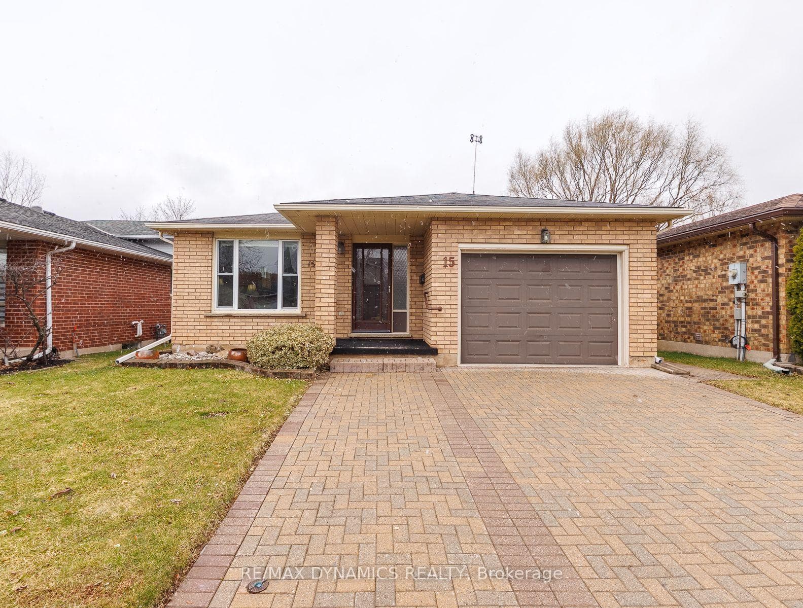 15 Rollins Drive
