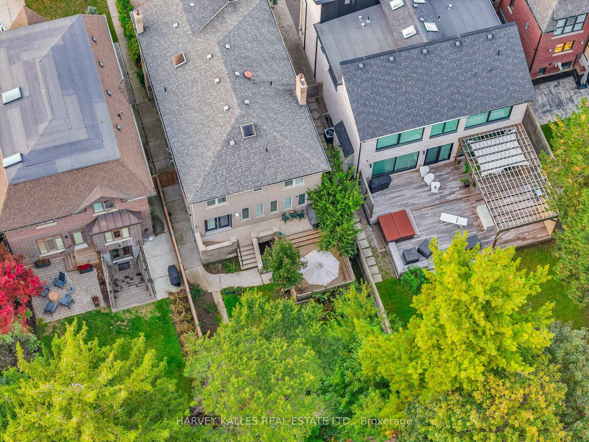 51 Stuart Avenue photo 45
