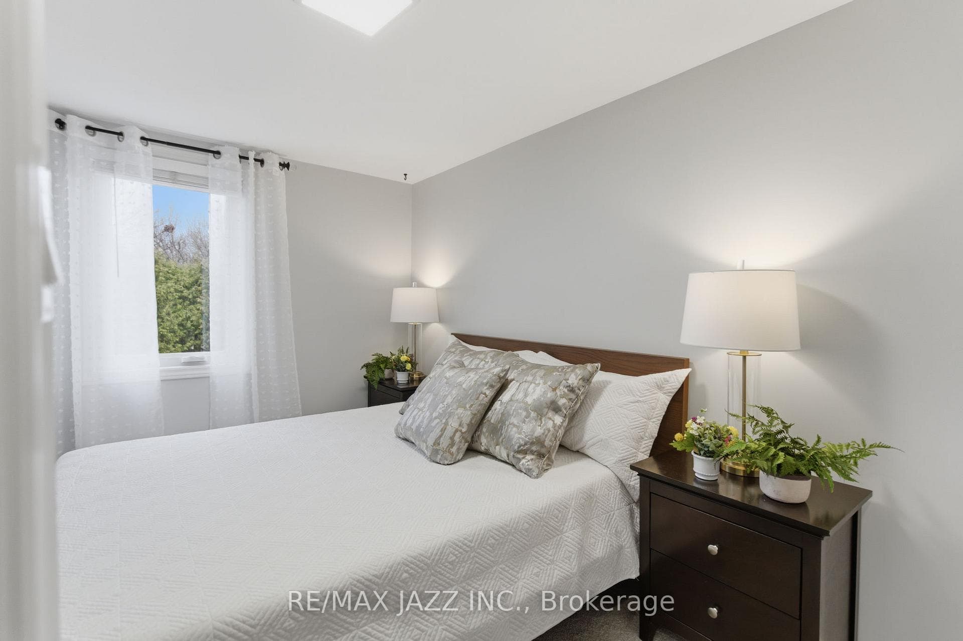 148 Conant Street photo 31