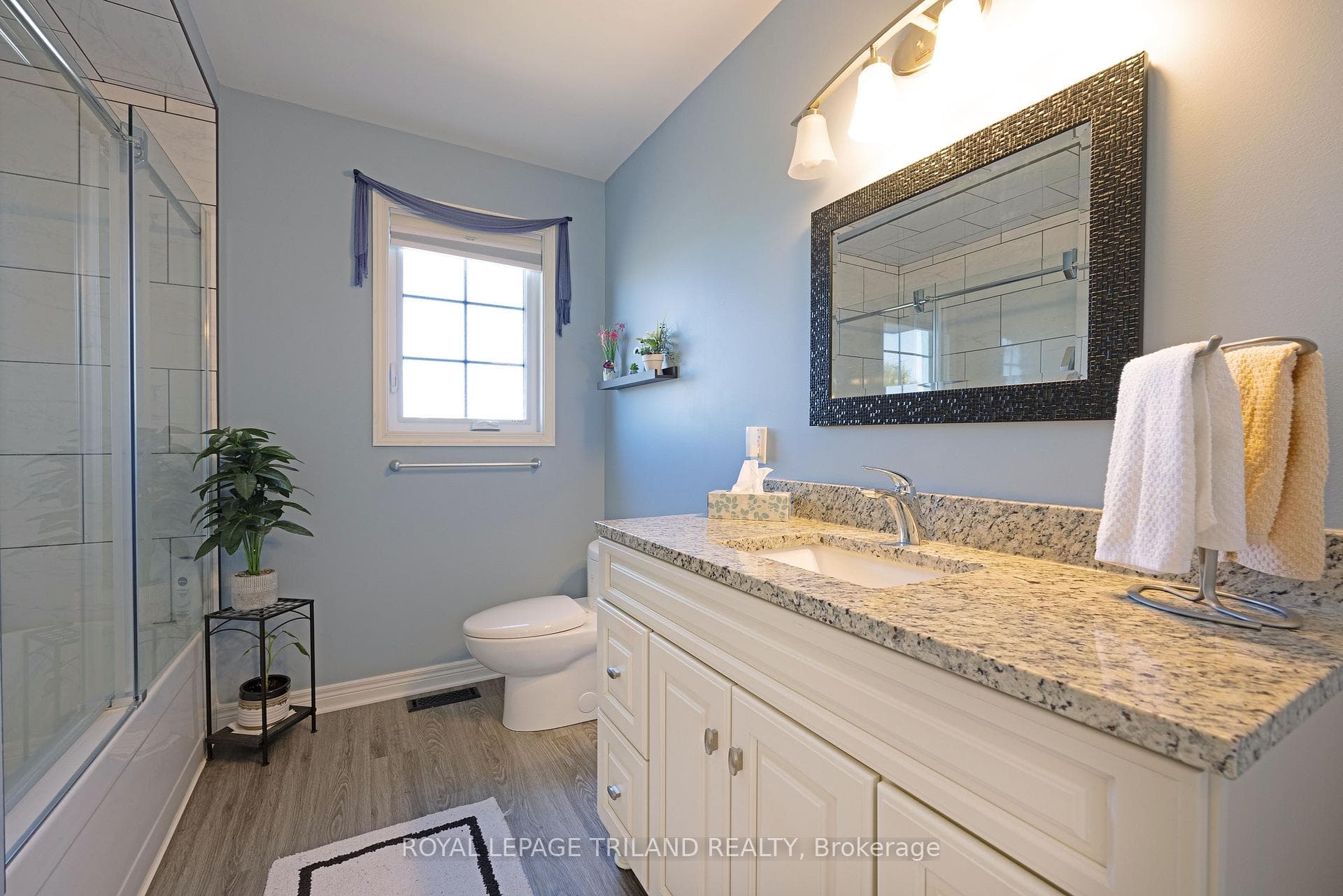 28 Edgewell Crescent photo 21