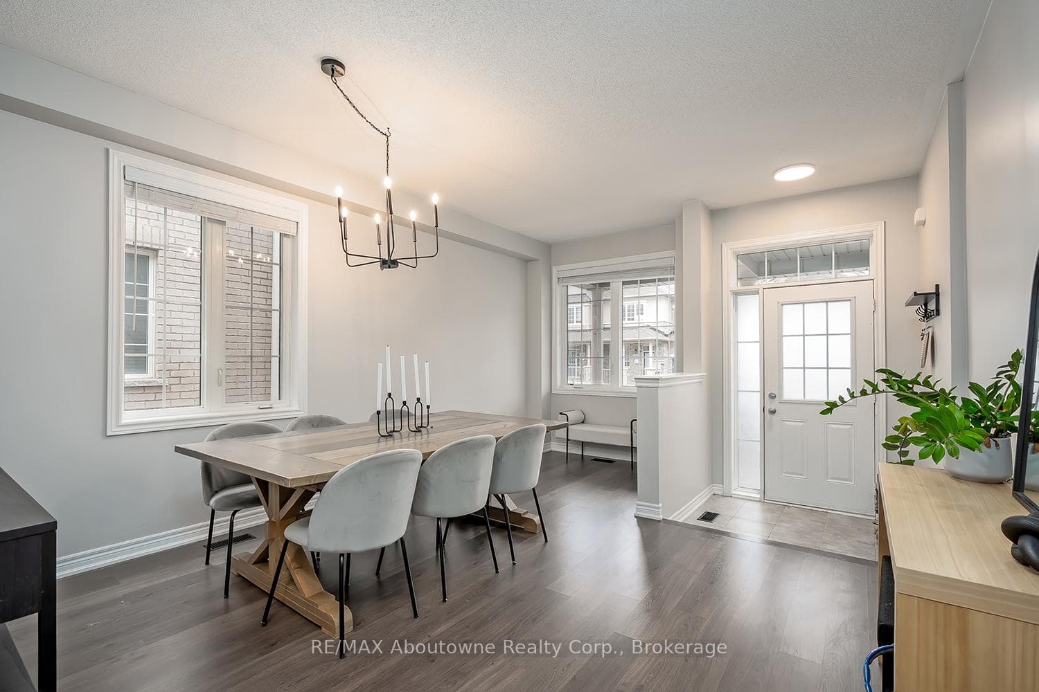1548 Carr Landing photo 3
