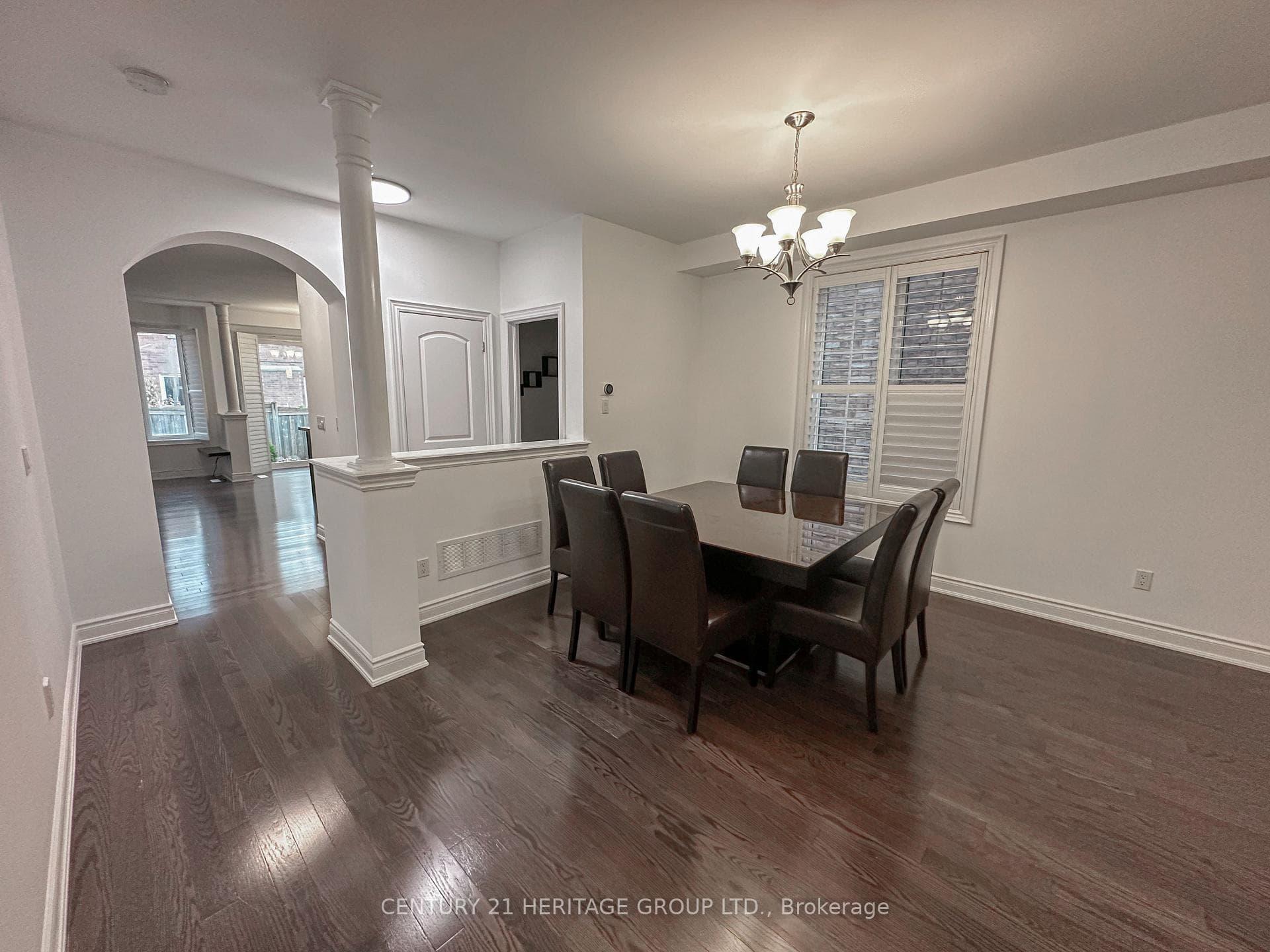 13 Sisina Avenue photo 3
