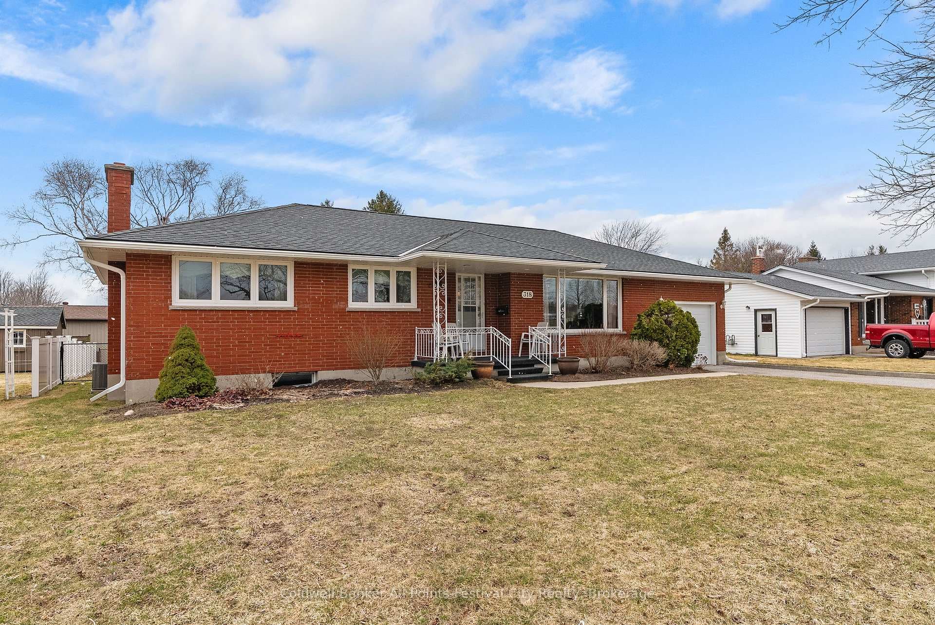318 Eldon Street photo 6