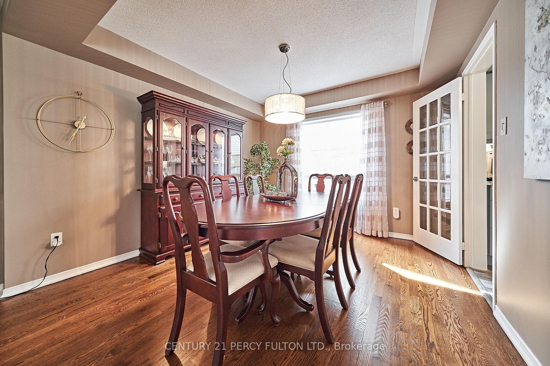 55 Warwick Avenue photo 9