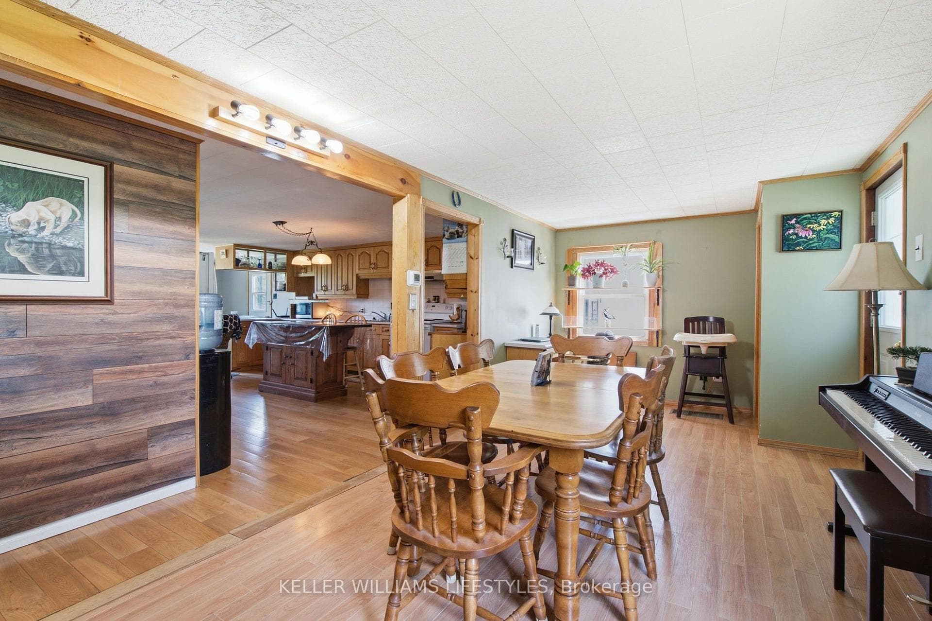 9820 BELMONT Road photo 9