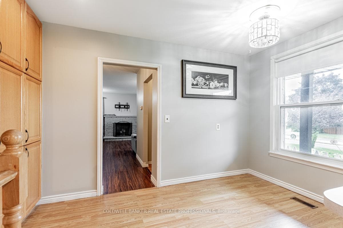 12 Foord Road photo 8