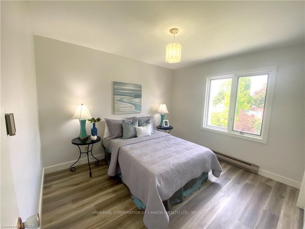 23 MOORE Avenue photo 20