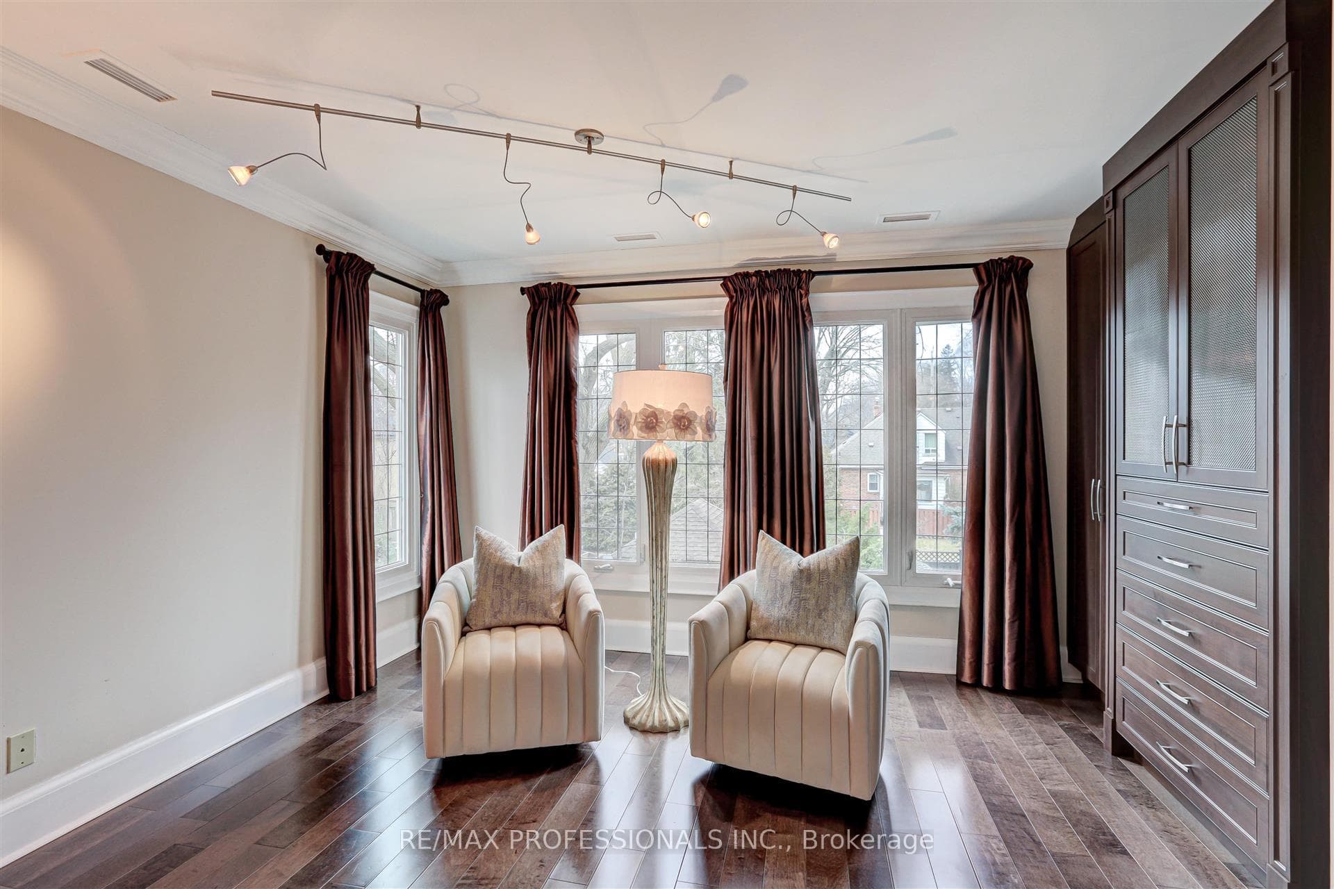62 Willingdon Boulevard photo 21