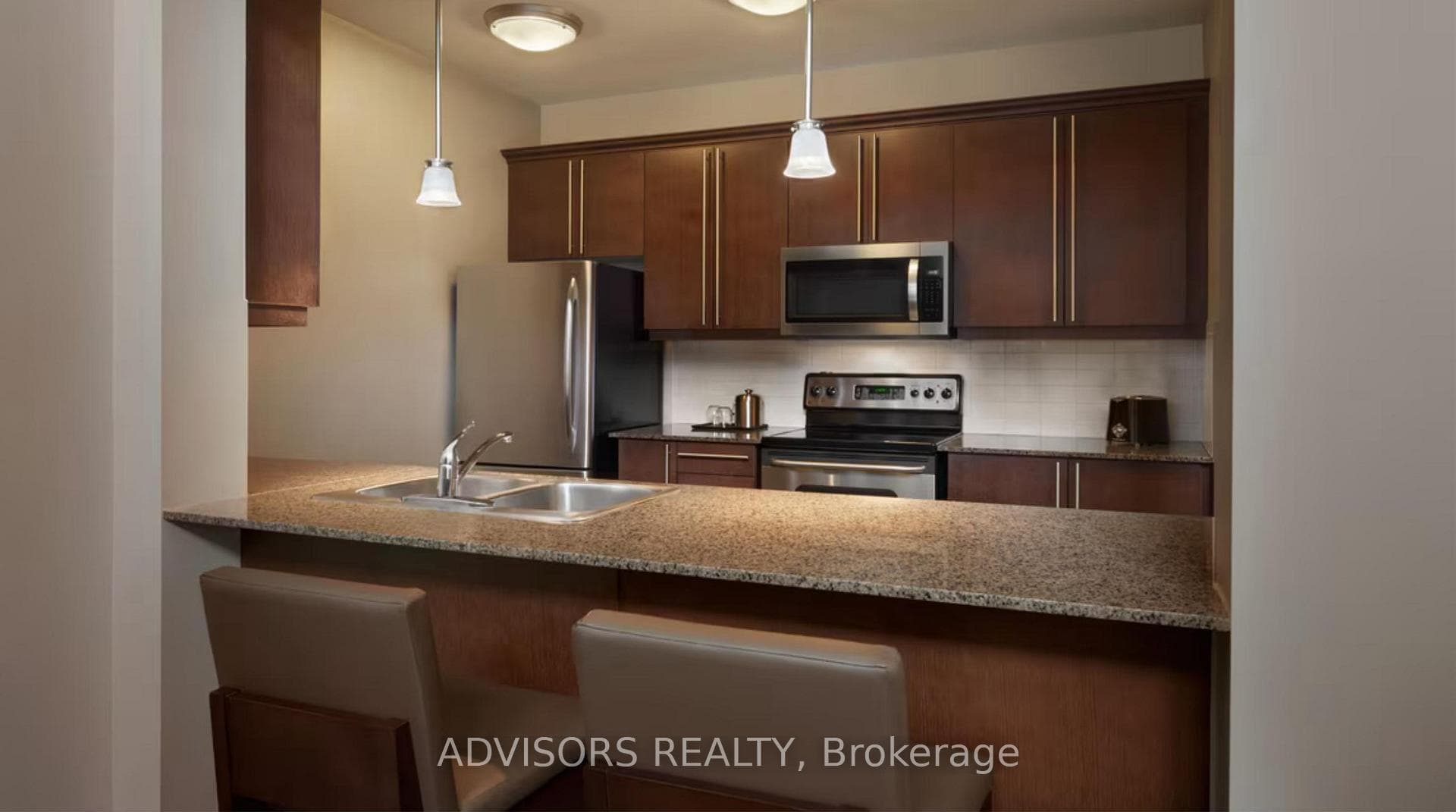 220 GORD CANNING Drive Unit 370 photo 6