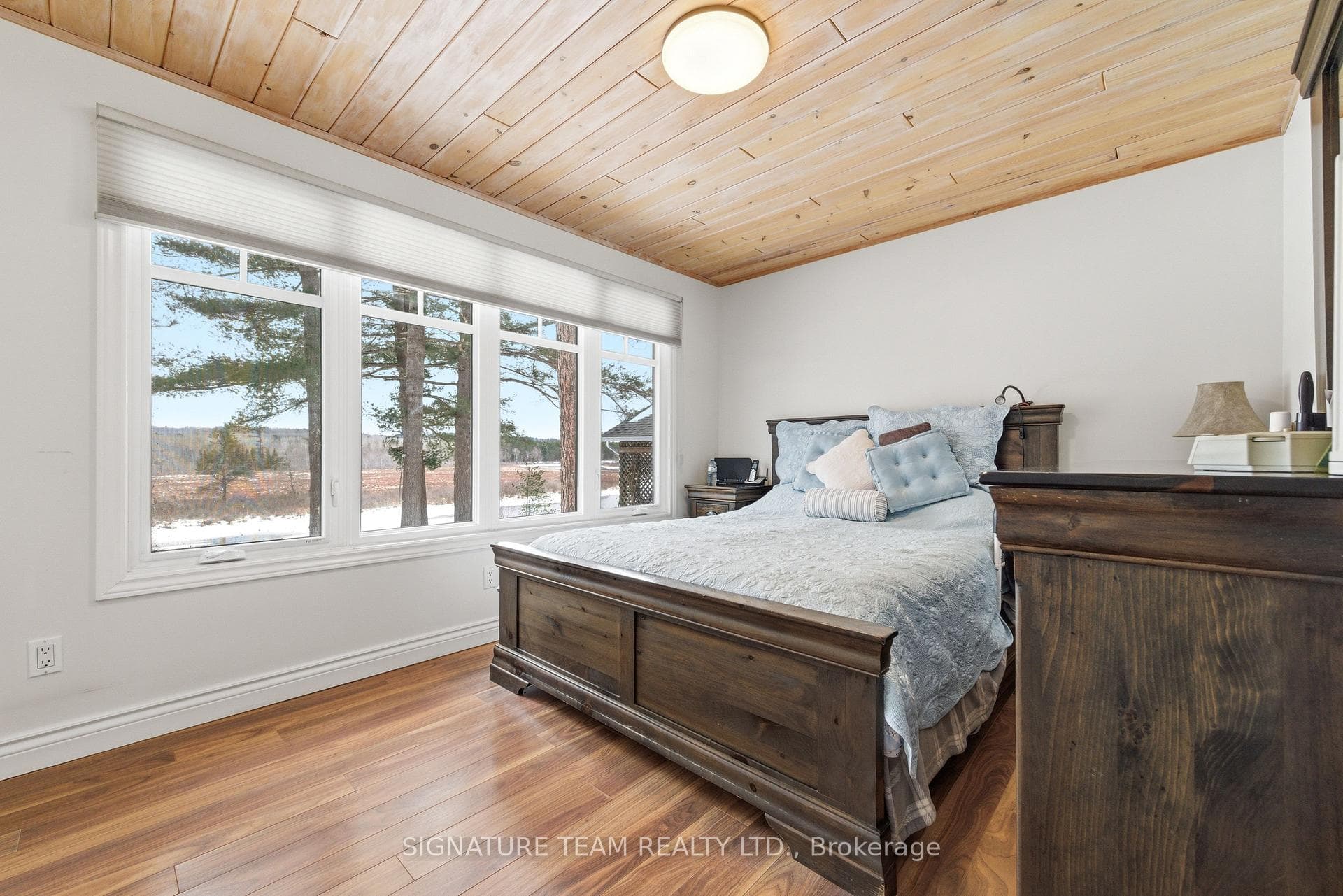 642 Pecoskie Drive photo 20