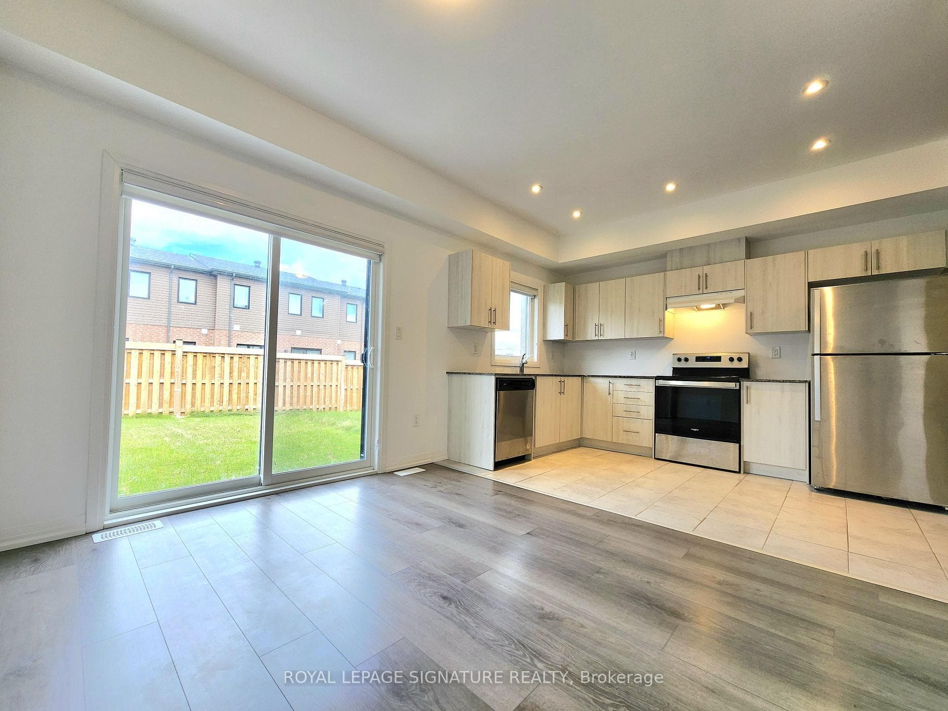 Living Room, W/O to Backyard