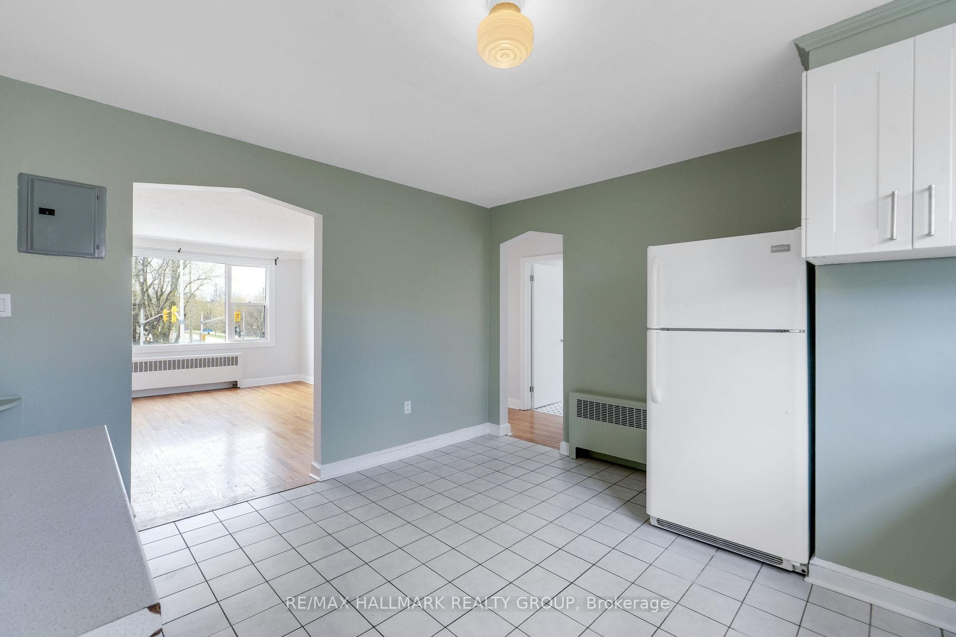 310 Byron Avenue Unit 3 photo 26