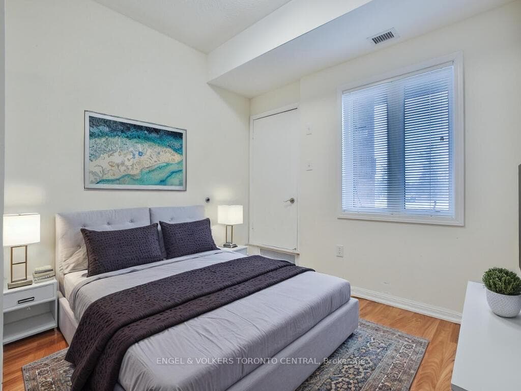 16 Westbury Road Unit 113 photo 4