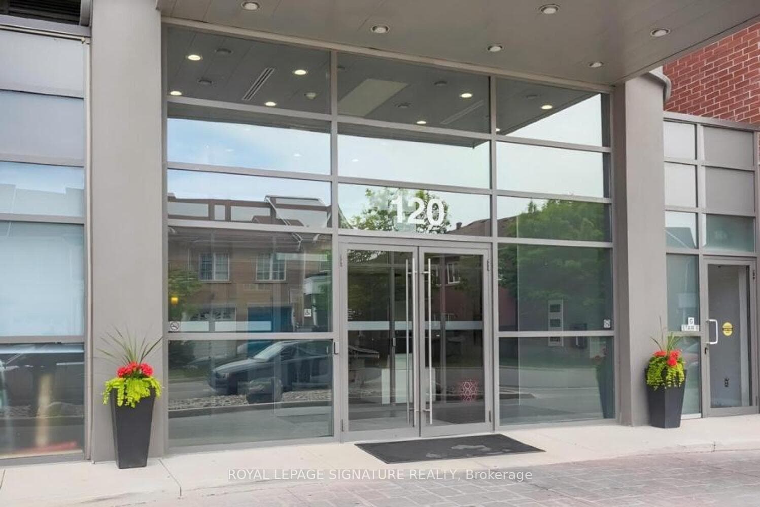 120 Dallimore Circle Unit 221 photo 25