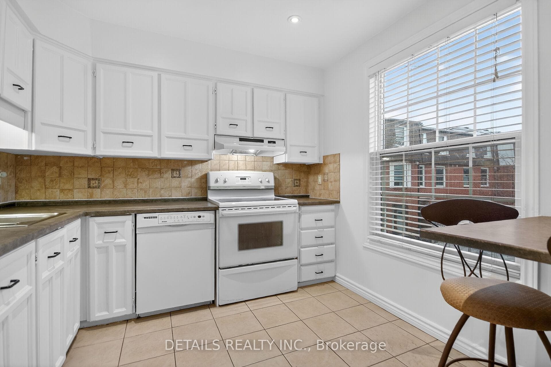 40 Appleby Private photo 8
