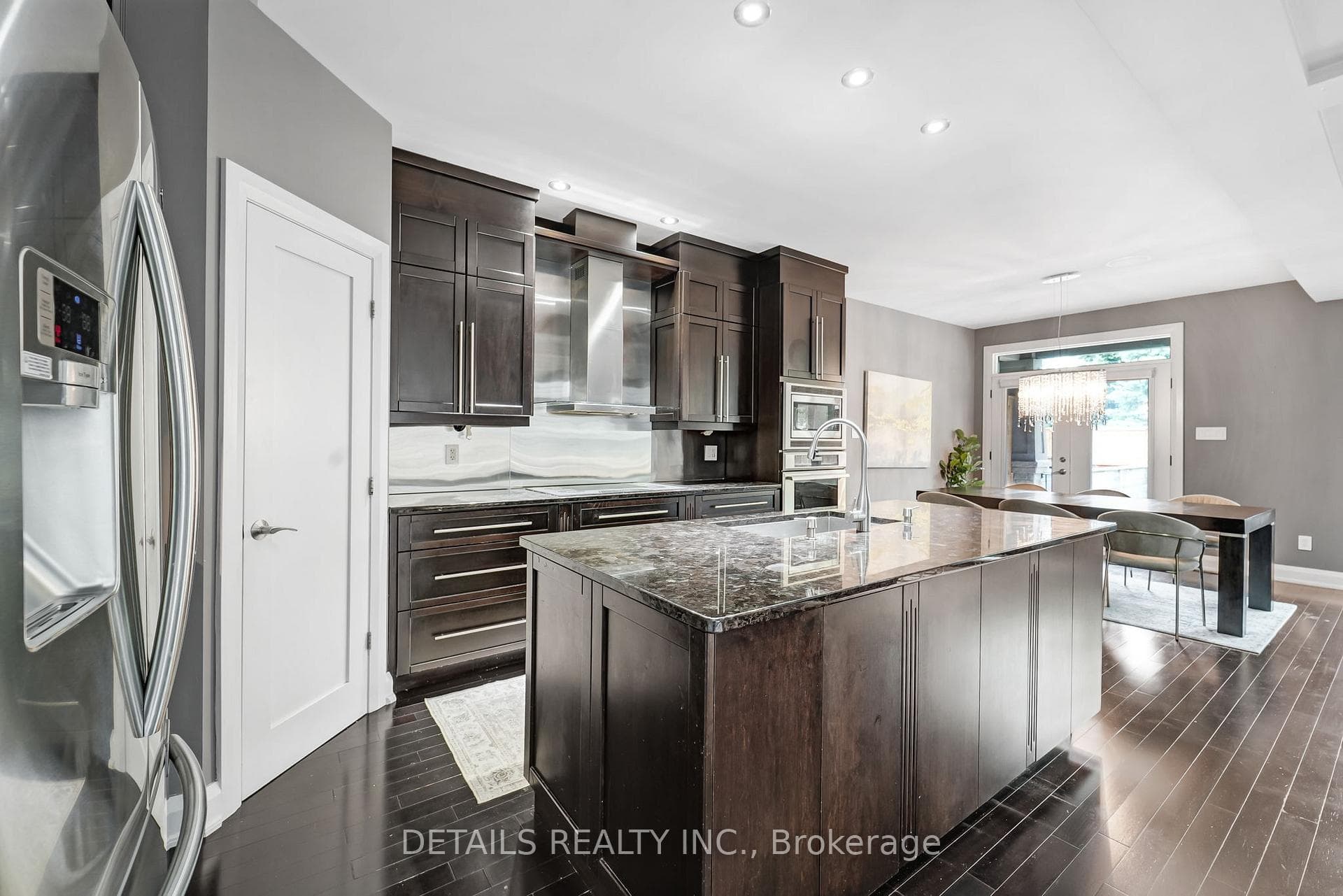71 Eleanor Drive photo 20