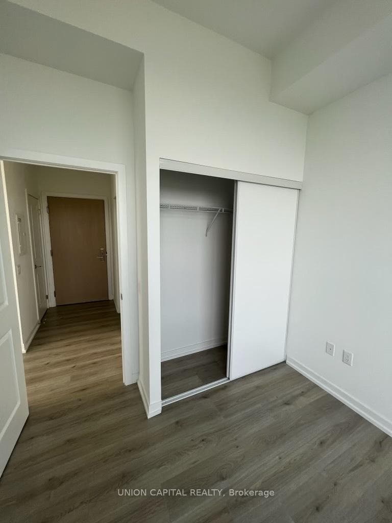 395 Bloor Street Unit 5310 photo 7