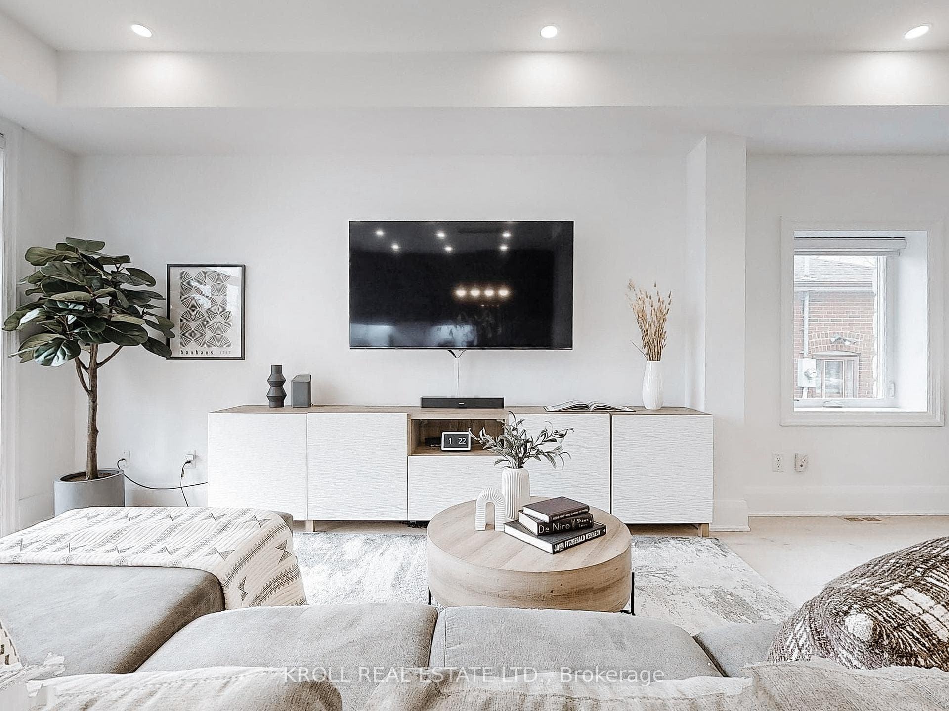 260 Lanor Avenue photo 8