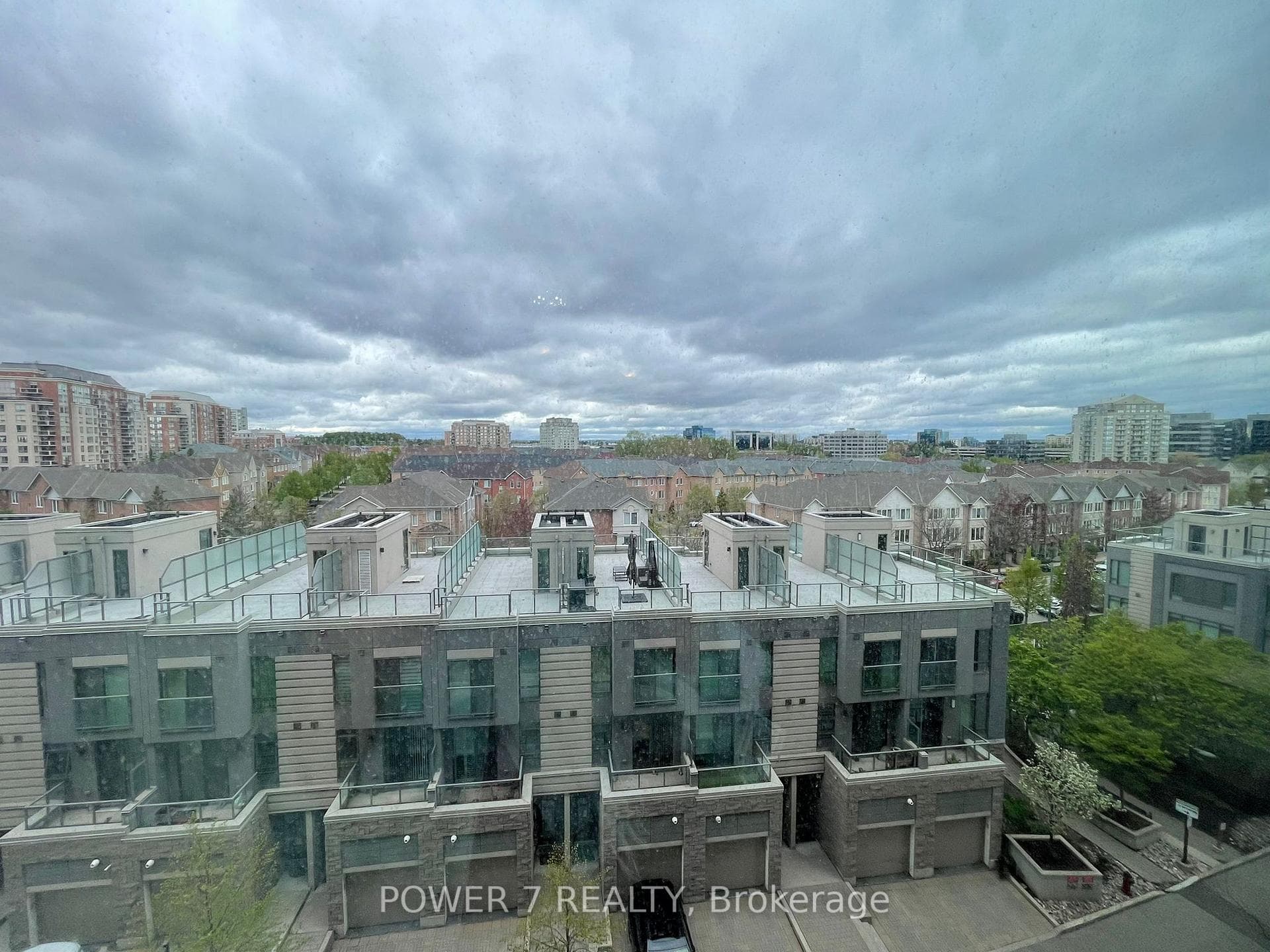 277 South Park Road Unit 703 photo 10
