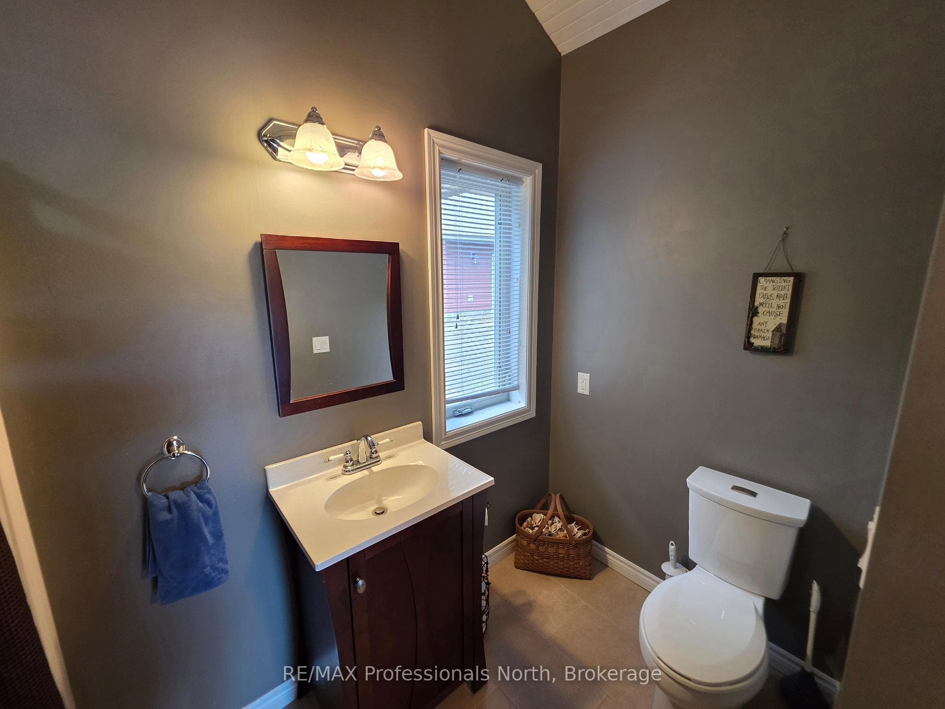 Main Floor Bathroom