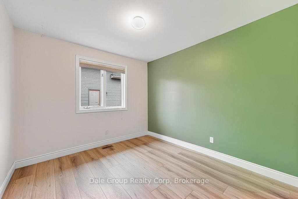 256 Rivers Boulevard photo 19