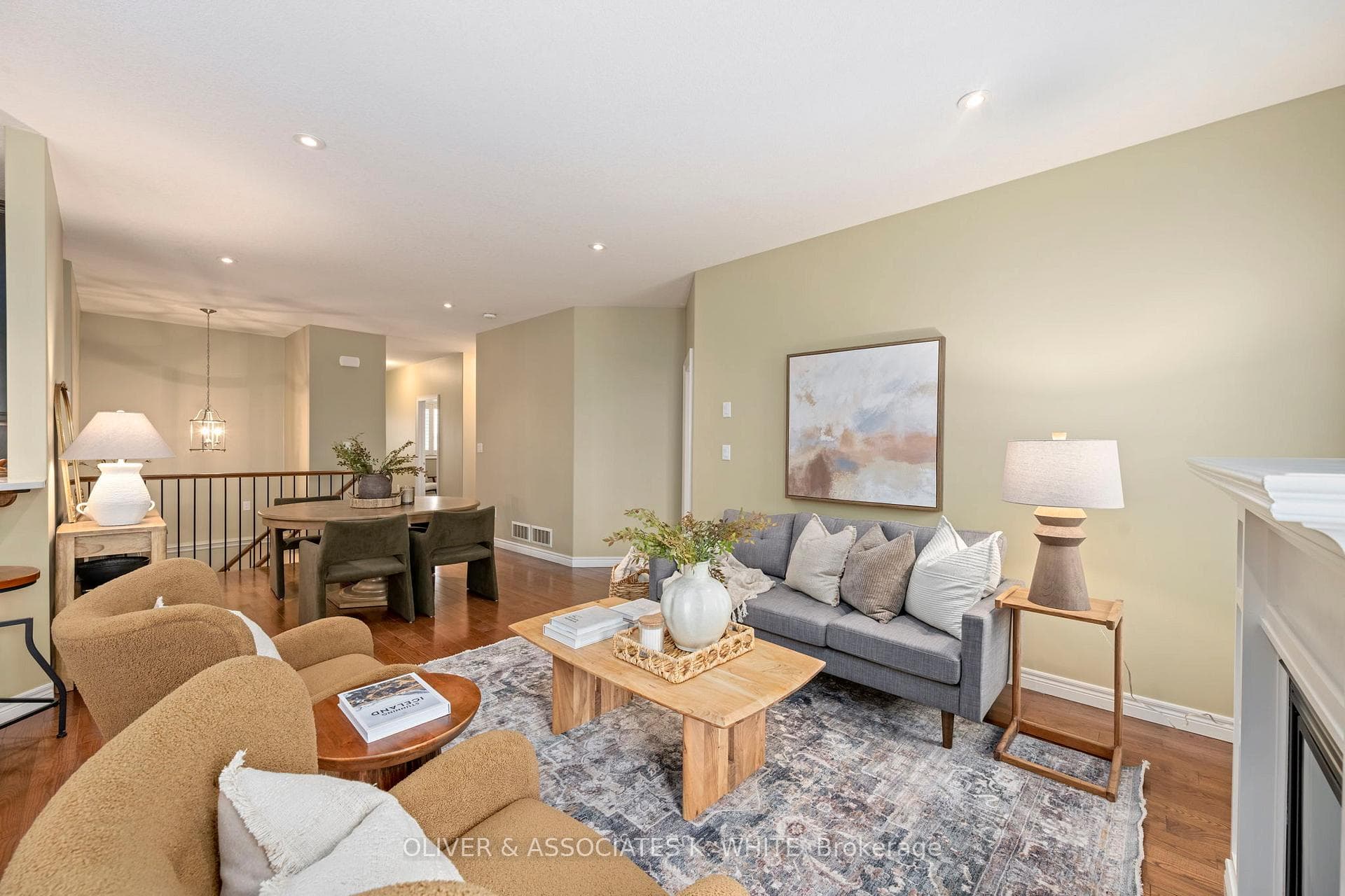 1630 Bayswater Crescent Unit 16 photo 5