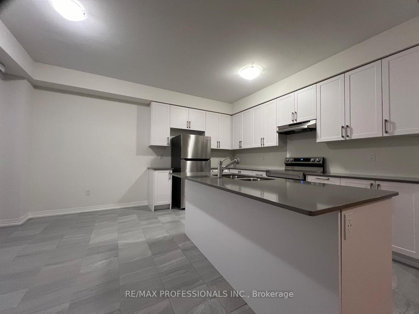 217 Rosebury Way photo 12