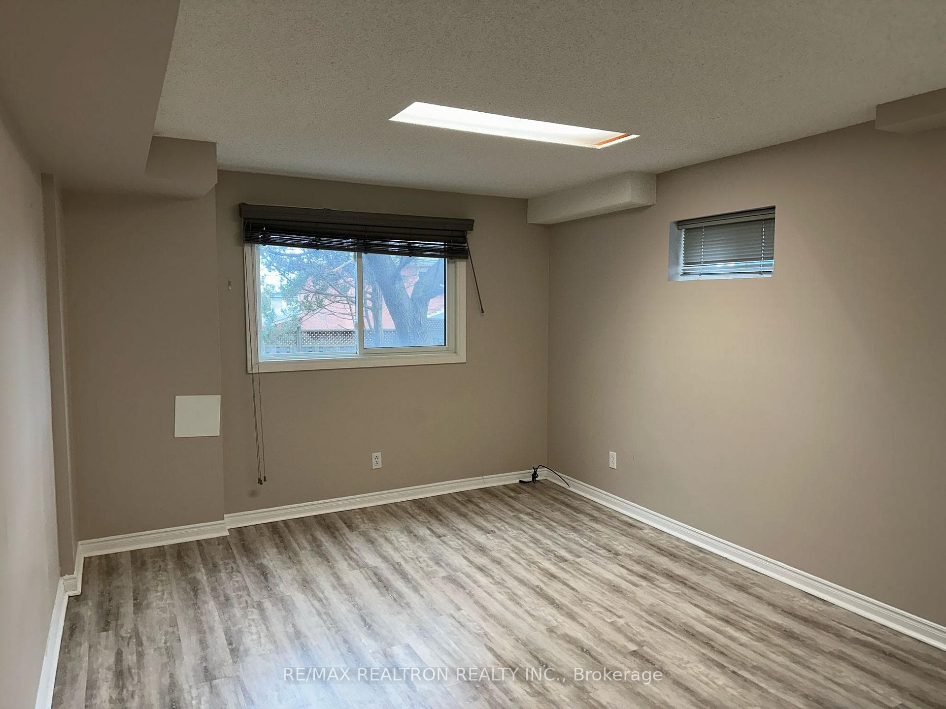 426 Herridge Circle photo 4