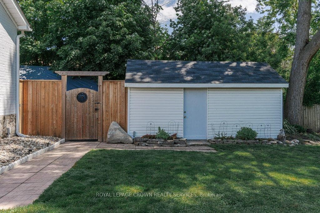 89 Concession Street photo 26