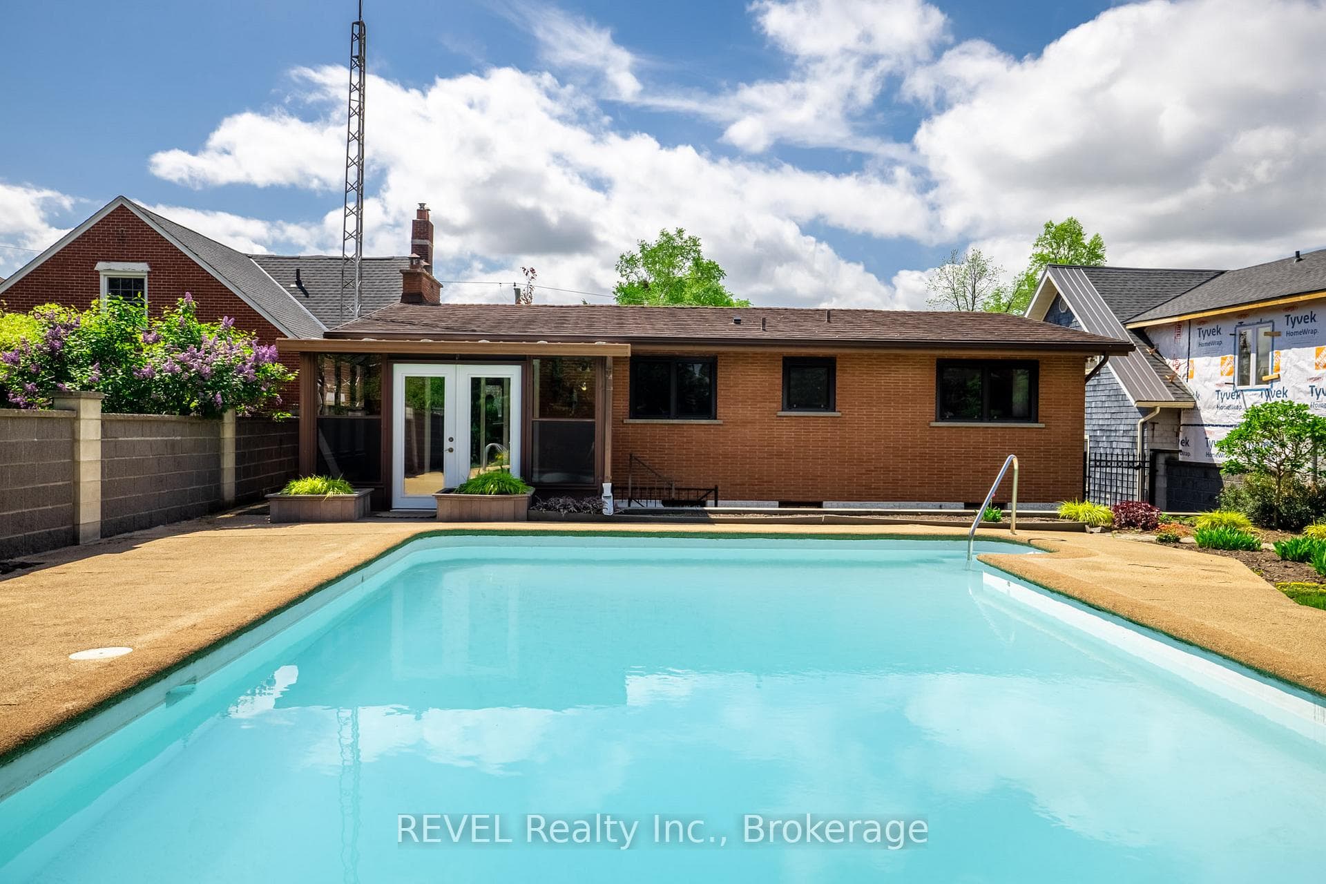 5913 Delaware Street photo 37
