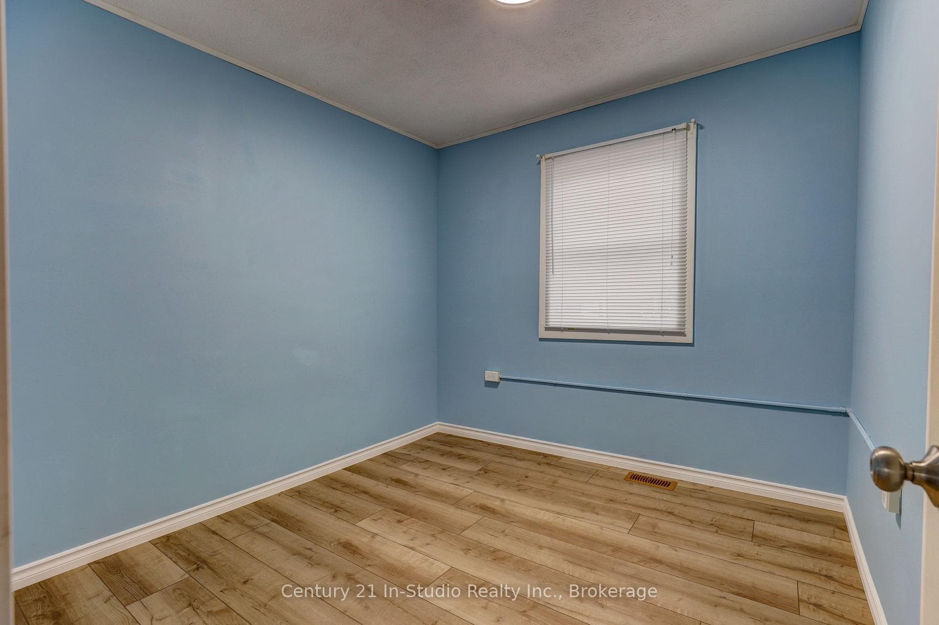 890 20th Street photo 32