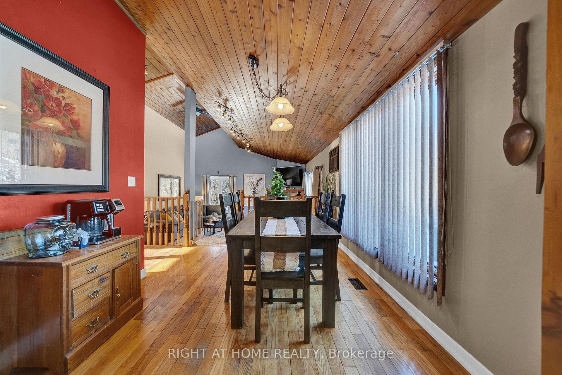 424 Bridle Road photo 11