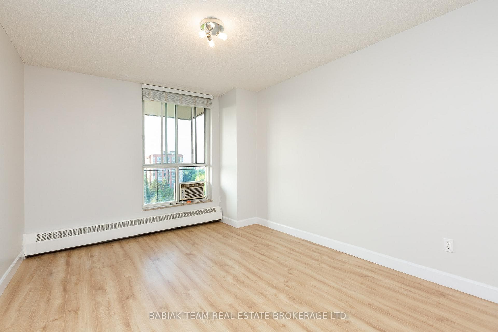60 Southport Street Unit 426 photo 11