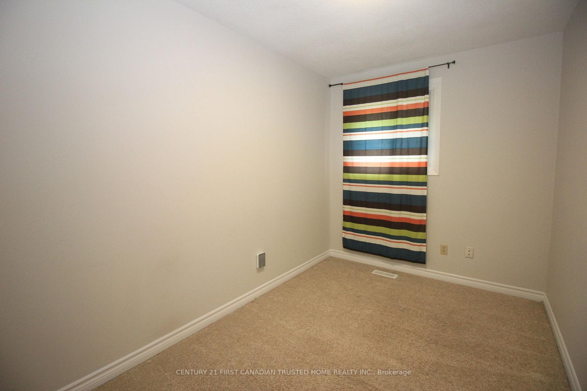 70 Fiddlers Green Road Unit 94 photo 21