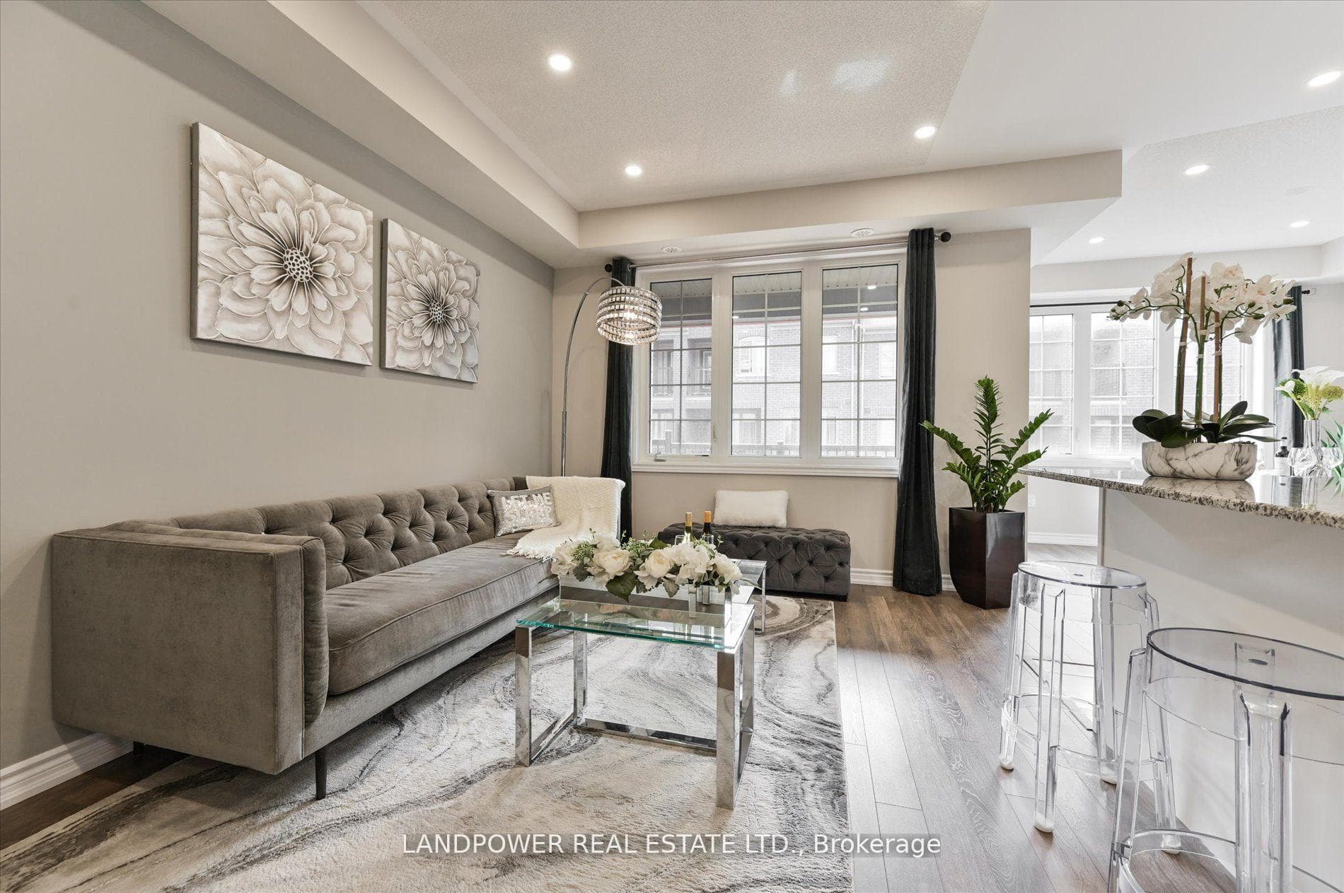 131 Frederick Wilson Avenue photo 6