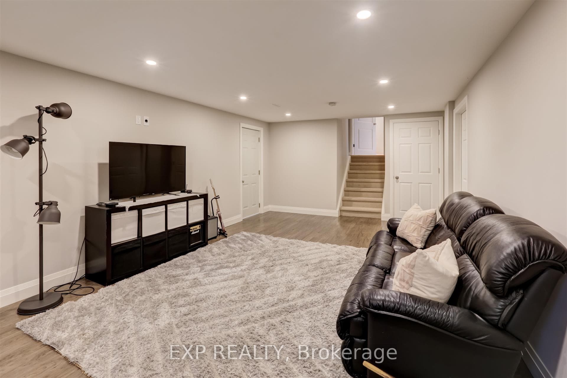 1363 Crestdale Road photo 25