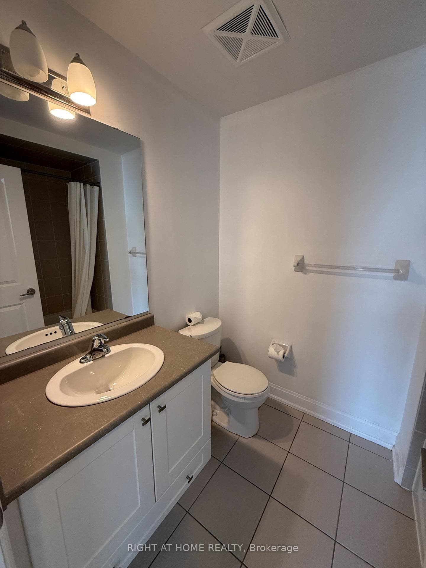 263 Georgian Drive Unit 301 photo 22