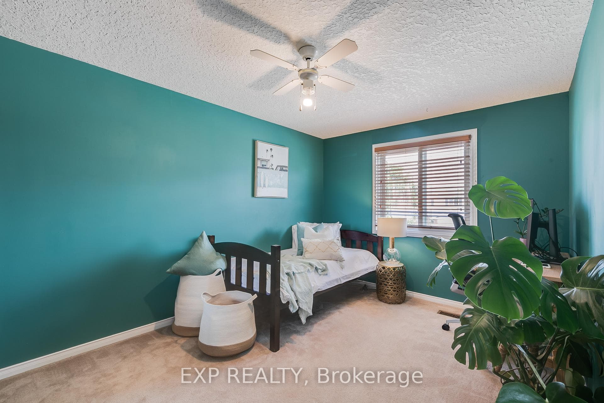 64 Killarney Crescent photo 26