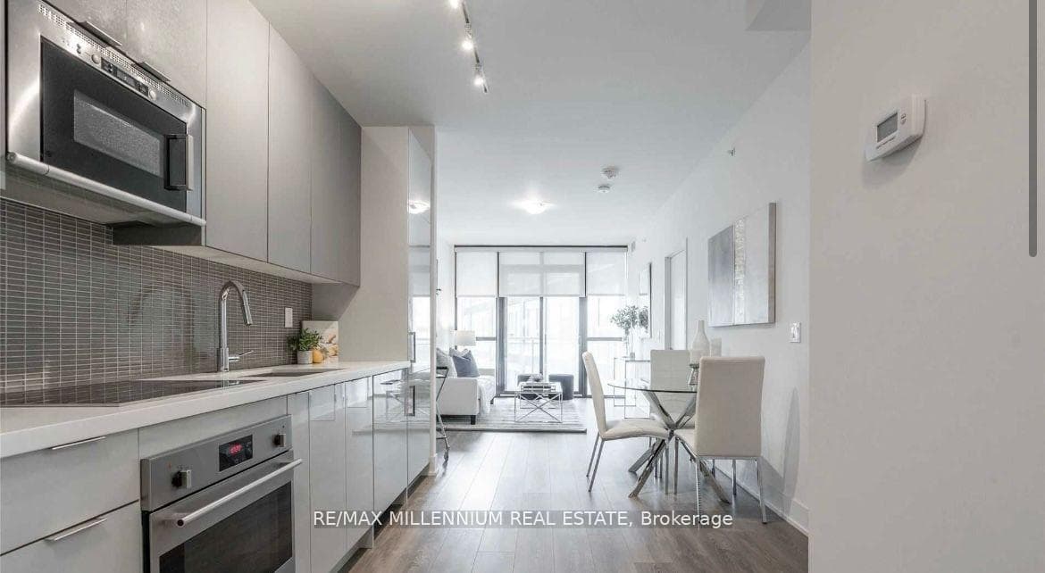 2908 Highway 7 Road Unit 406 photo 5