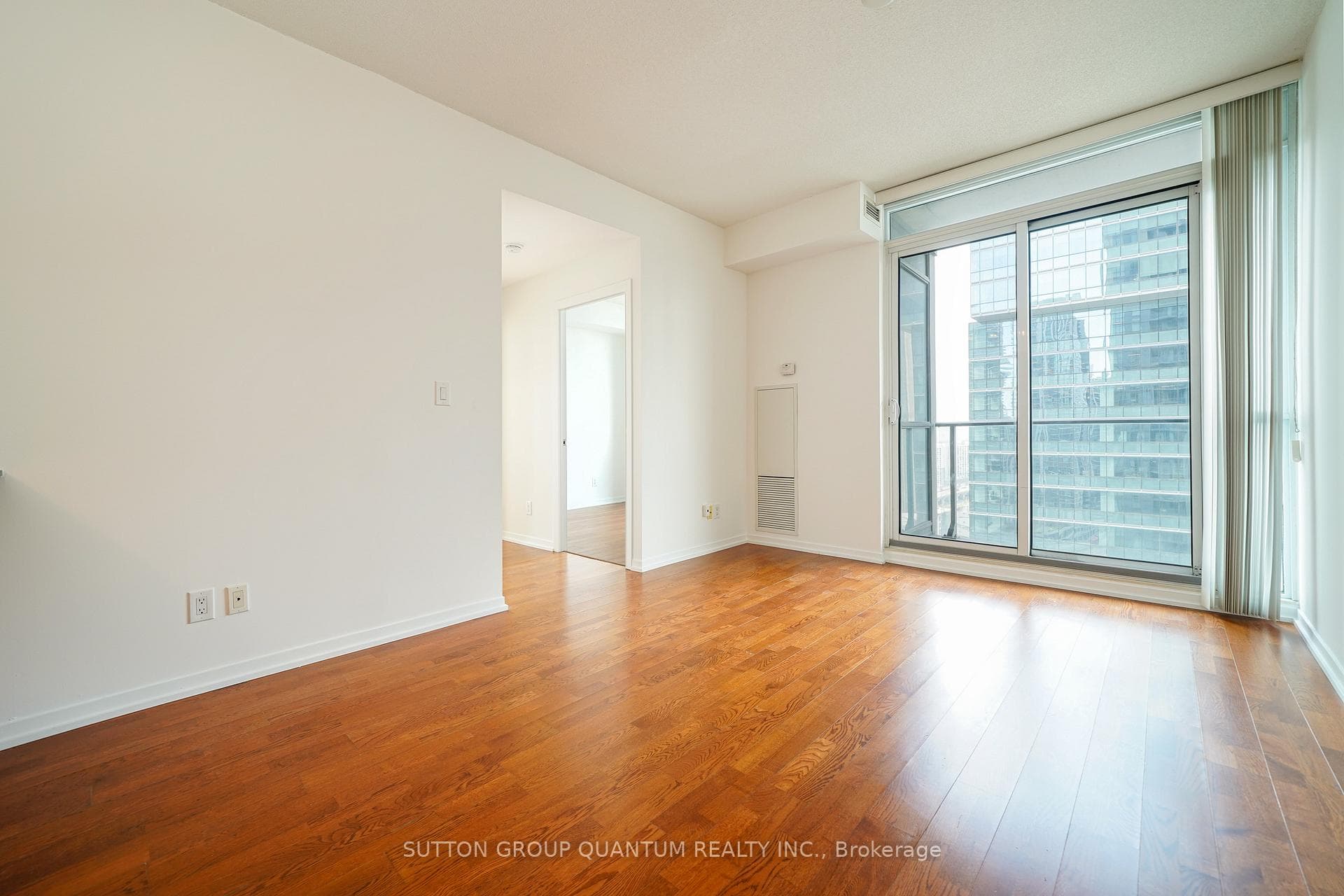 65 Bremner Boulevard Unit 2502 photo 4