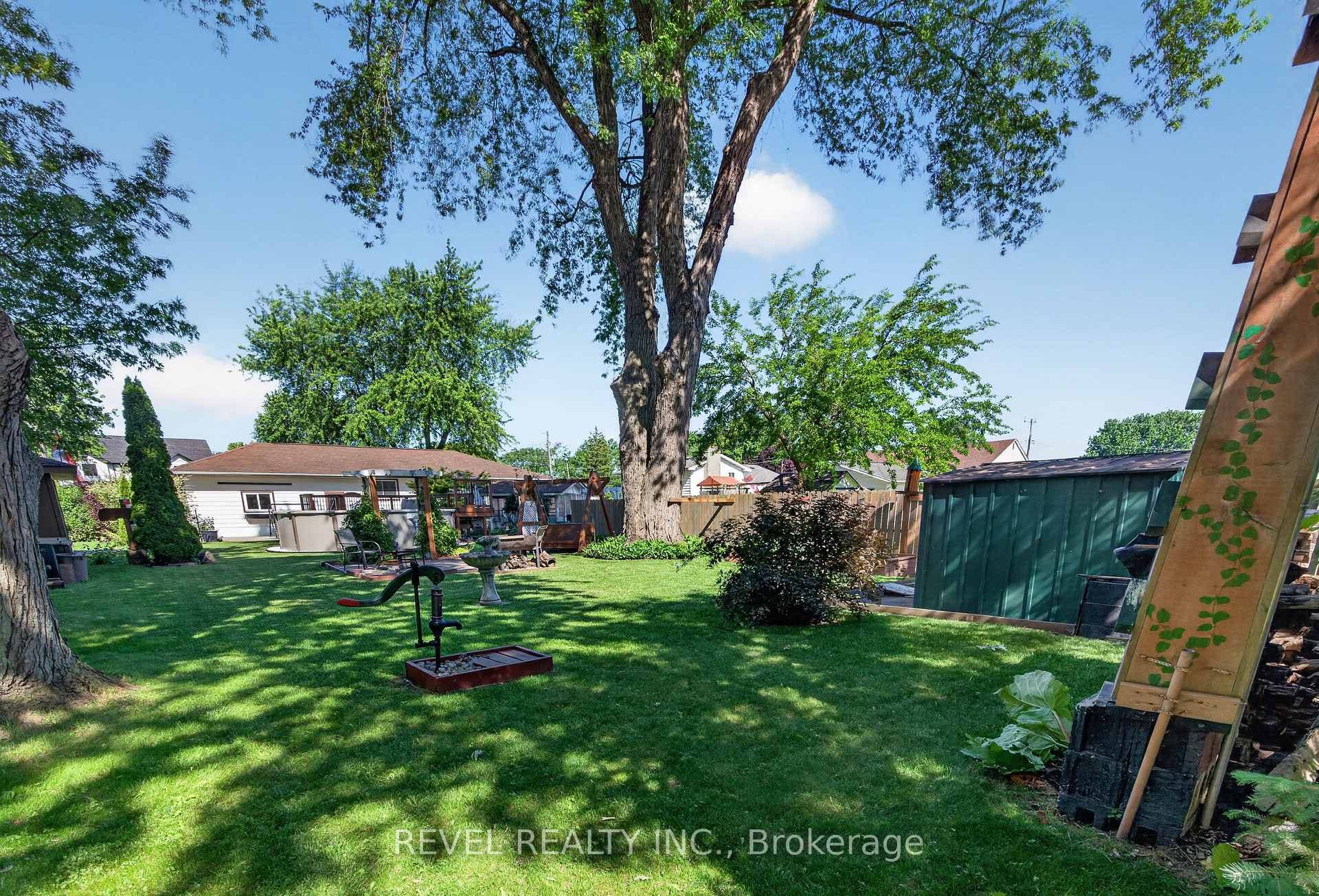 1804 St. Anne Street photo 42