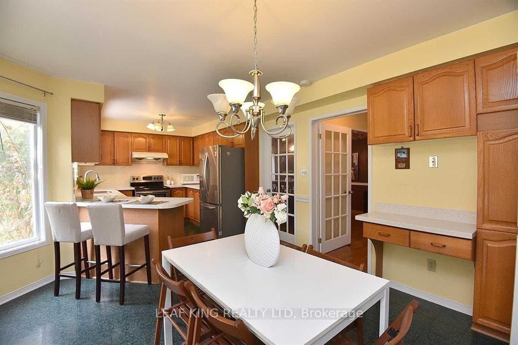 102 Huntingwood Avenue photo 22