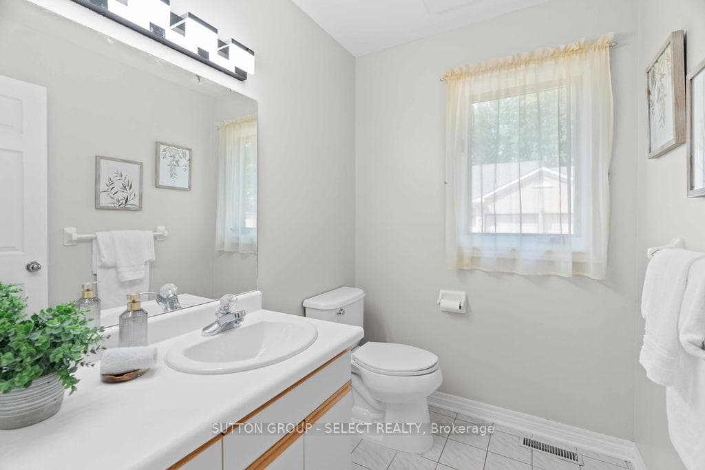 617 Wharncliffe Road Unit 17 photo 5