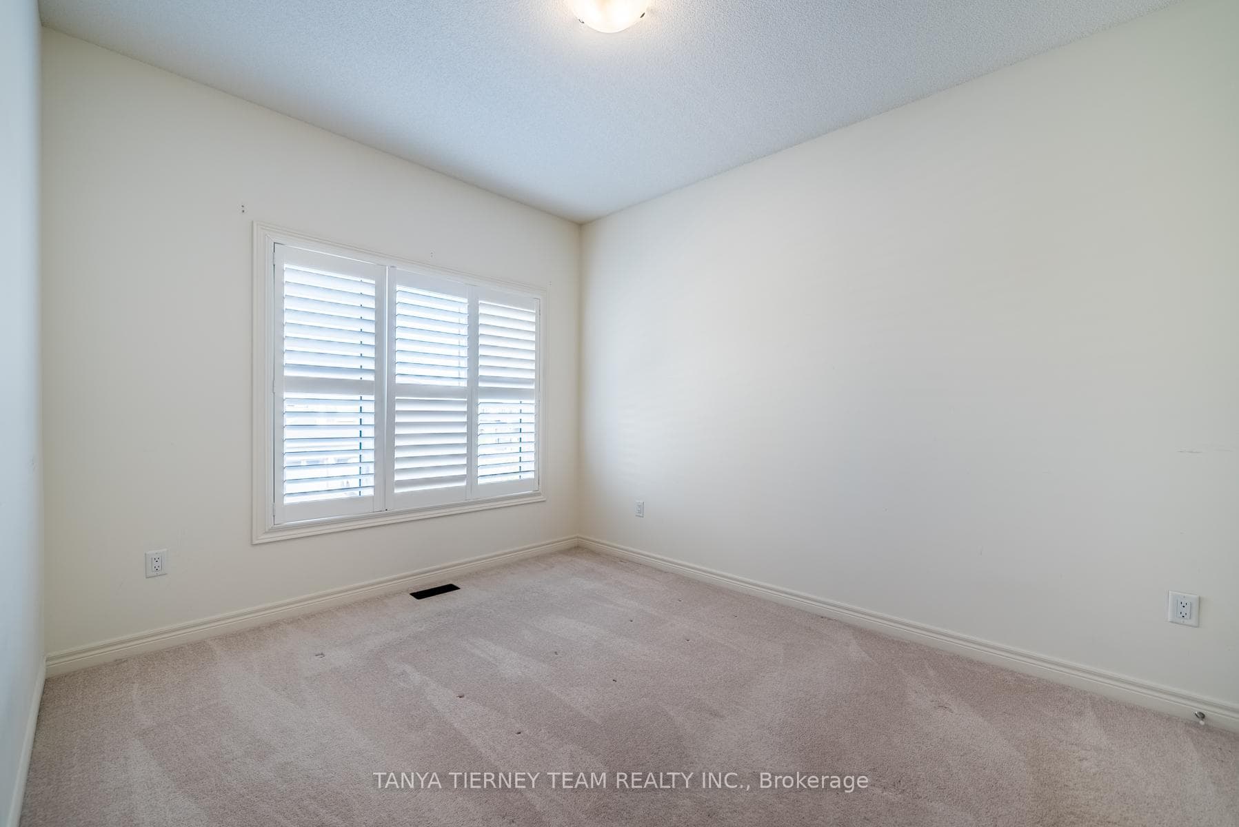 51 Conarty Crescent photo 29