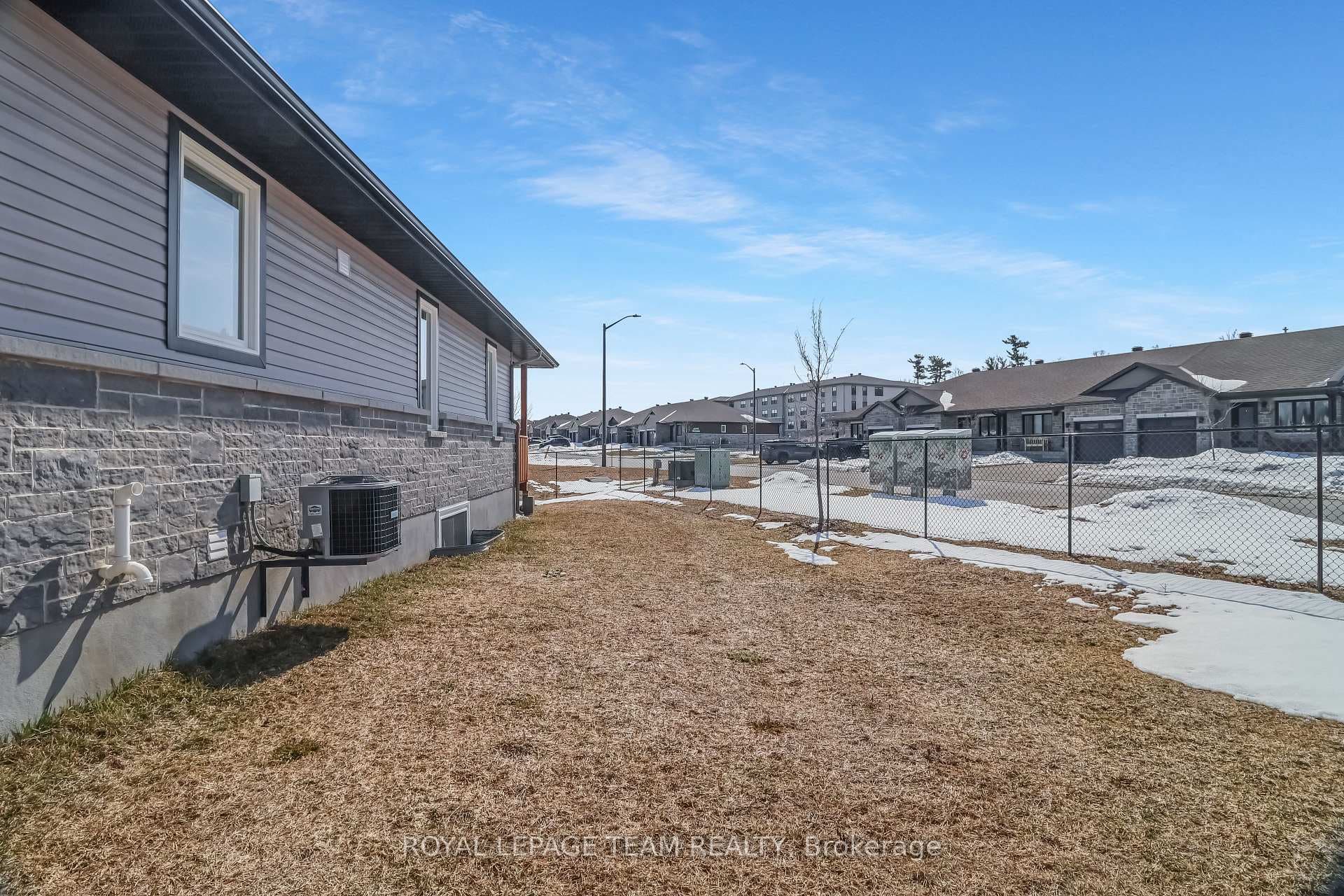 20 Seabert Drive photo 36