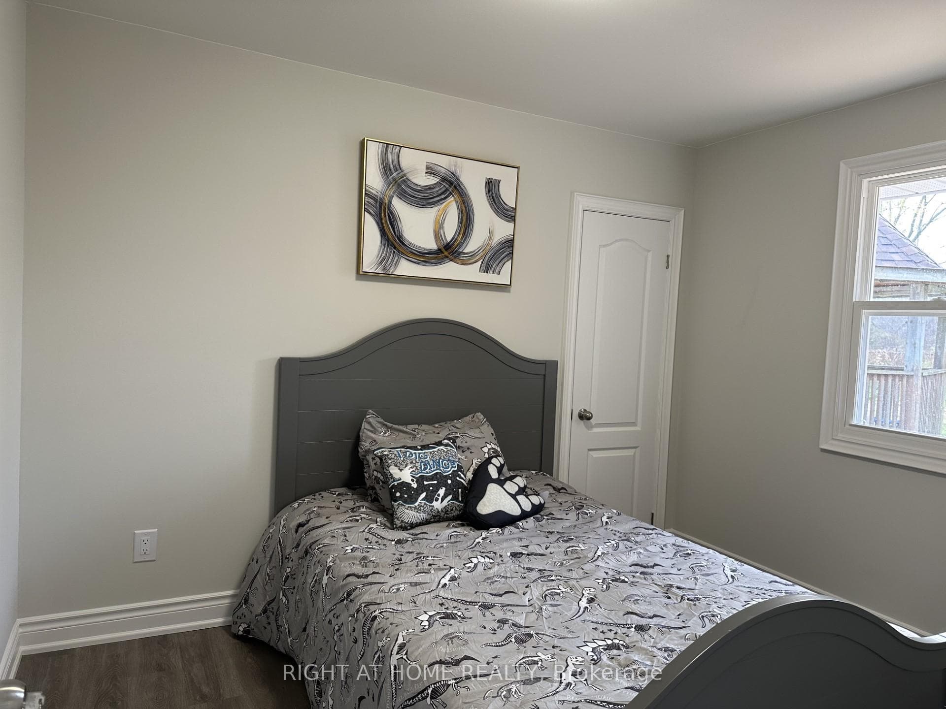 108 Virginia Boulevard photo 14