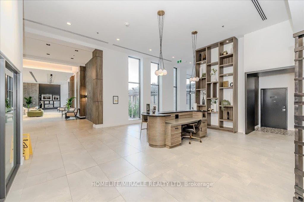 15 Glebe Street Unit 1406 photo 7